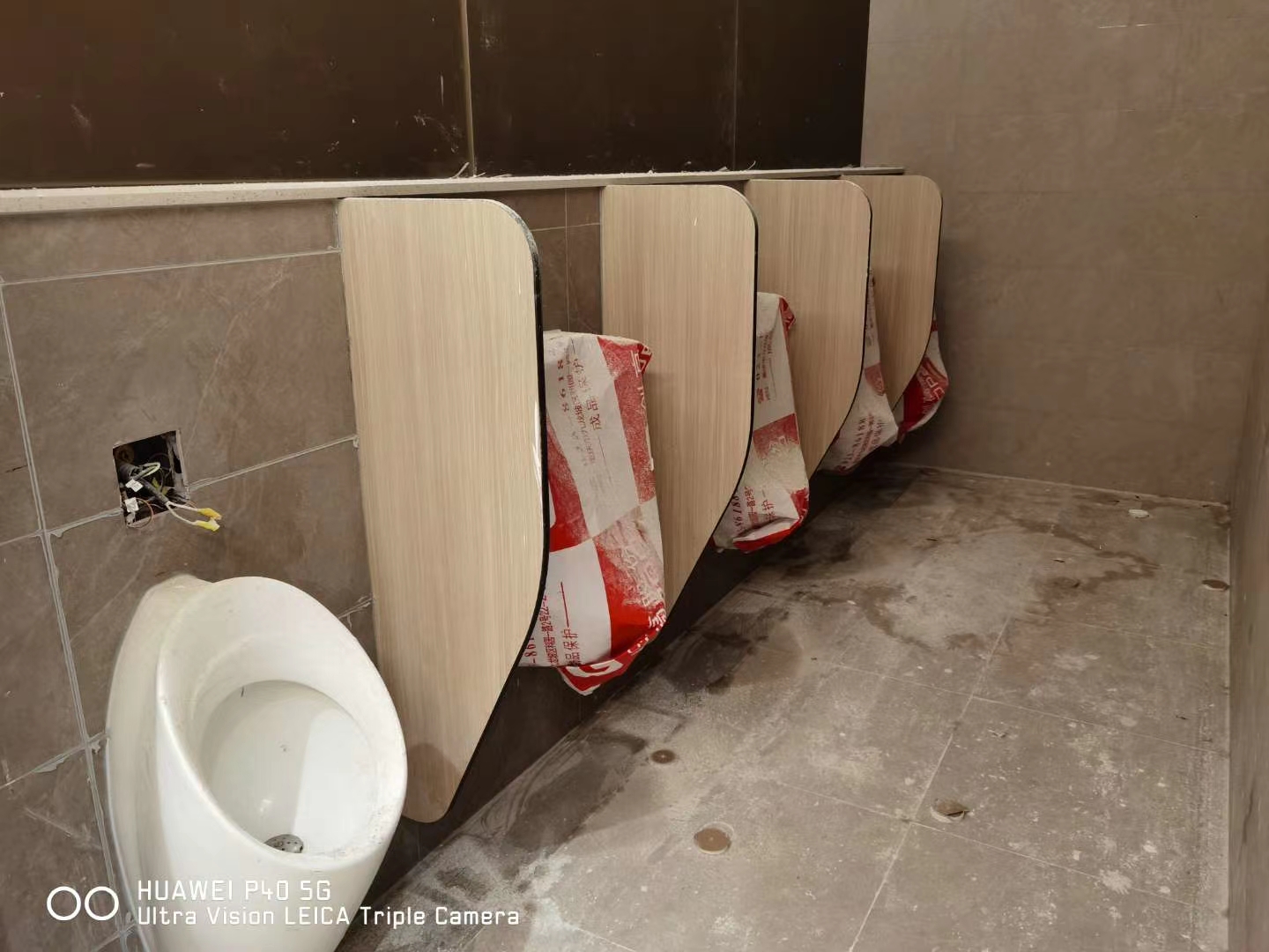 如何安排各種四川衛(wèi)生間隔斷位置